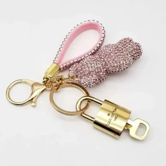 Louis Vuitton Gold Lock 🔒 Authentic LV Key + Unbranded Teddy Bear Bag Charm - Picture 4 of 6